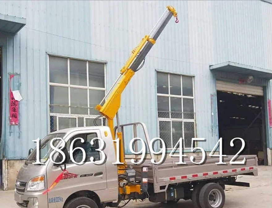 陈巴尔虎旗随车吊机装卸货物装卸货物搬运吊水泥1/2吨吊机随车吊机小型
